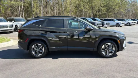 More photos of 2026 Hyundai Tucson SEL at ALM Hyundai Athens, GA