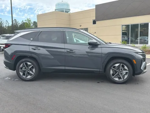 More photos of 2026 Hyundai Tucson SEL at ALM Hyundai Athens, GA