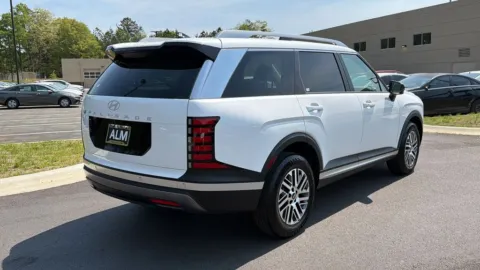 More photos of 2026 Hyundai Palisade SEL at ALM Hyundai Athens, GA