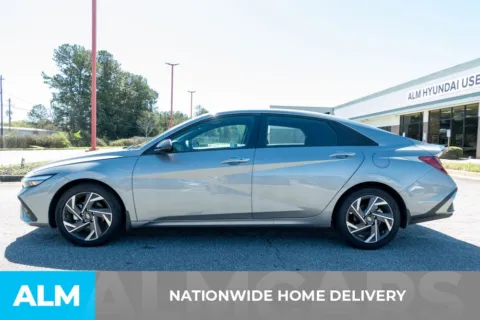 More photos of 2025 Hyundai Elantra SEL Sport at ALM Hyundai Athens, GA