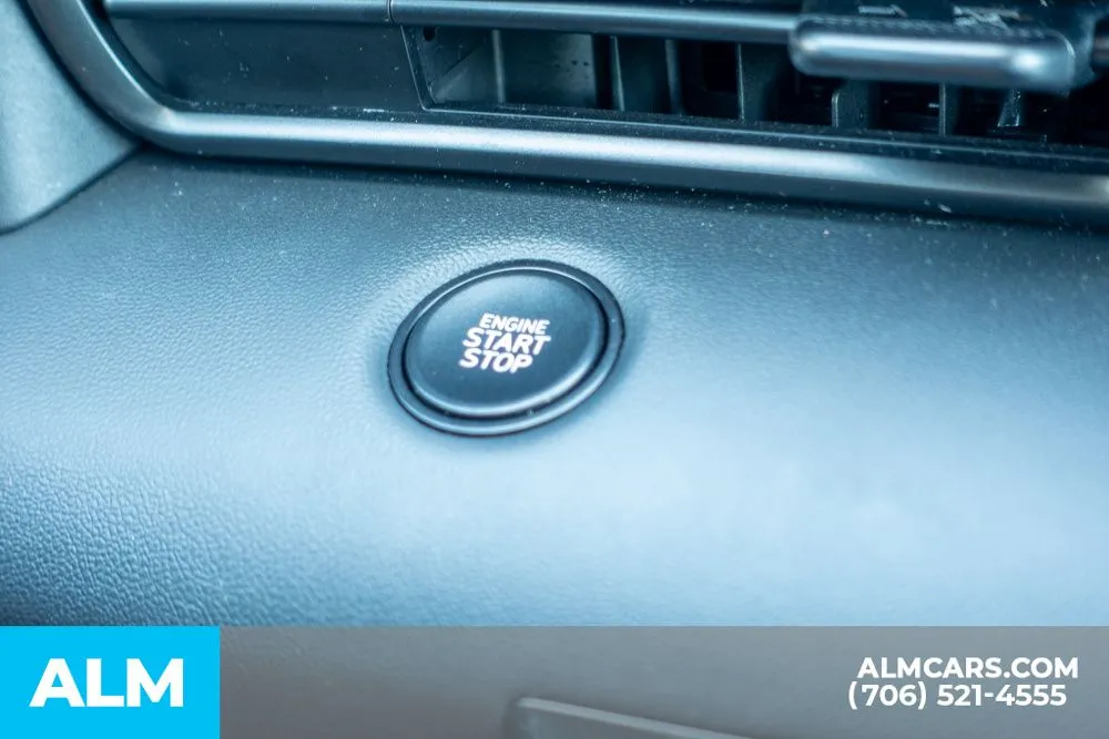 2025 Hyundai Elantra SEL - Photo 37