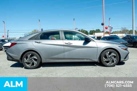More photos of 2025 Hyundai Elantra SEL Sport at ALM Hyundai Athens, GA