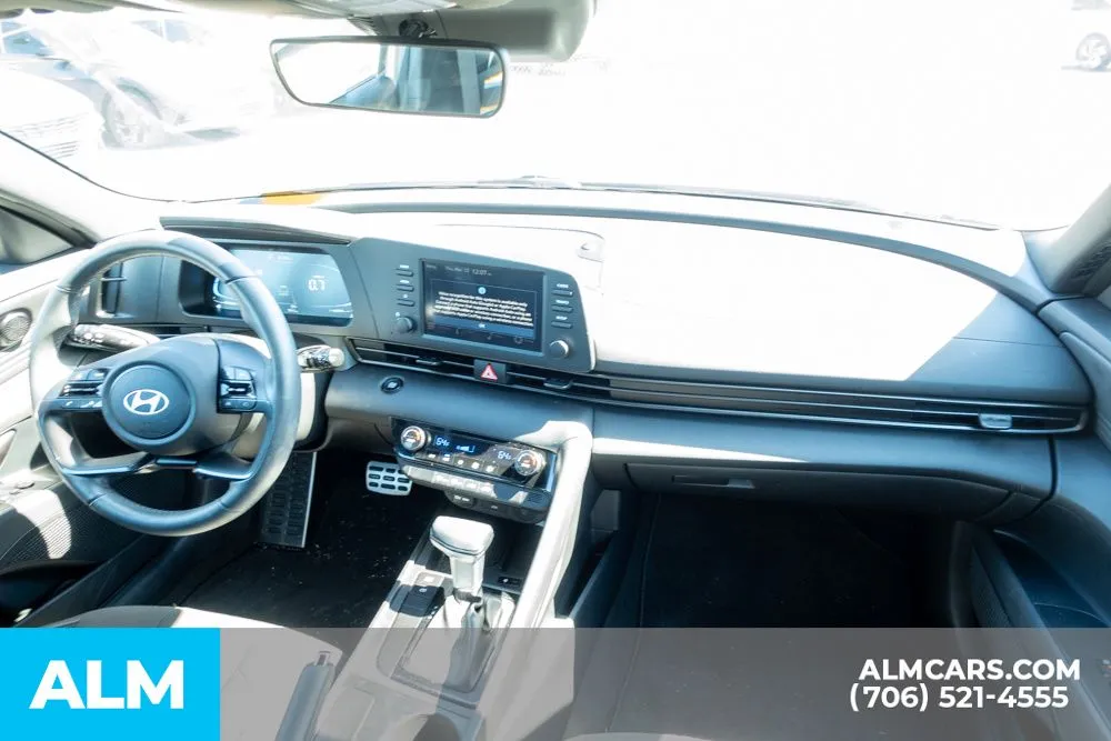 2025 Hyundai Elantra SEL - Photo 27
