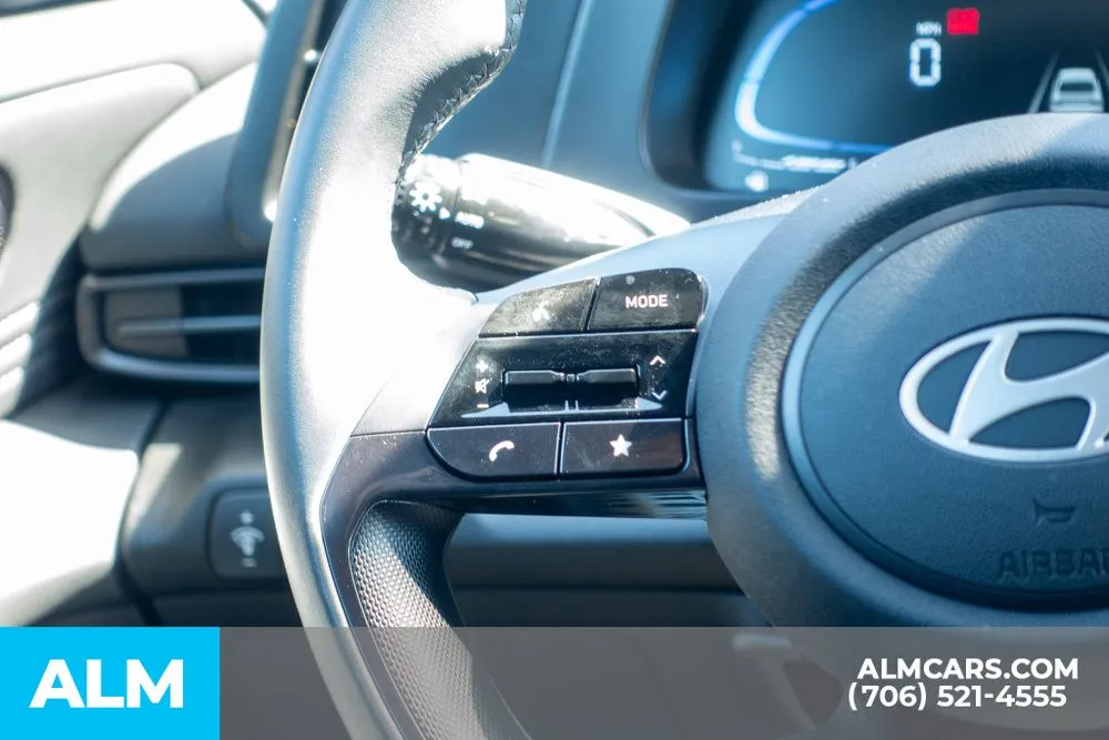 2025 Hyundai Elantra SEL - Photo 29