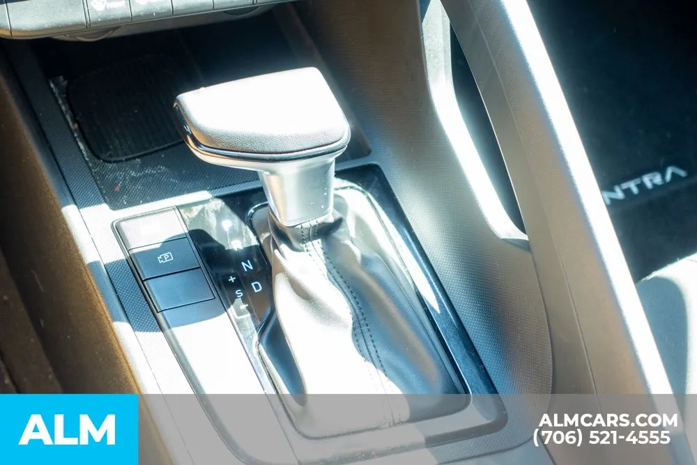 2025 Hyundai Elantra SEL - Photo 36