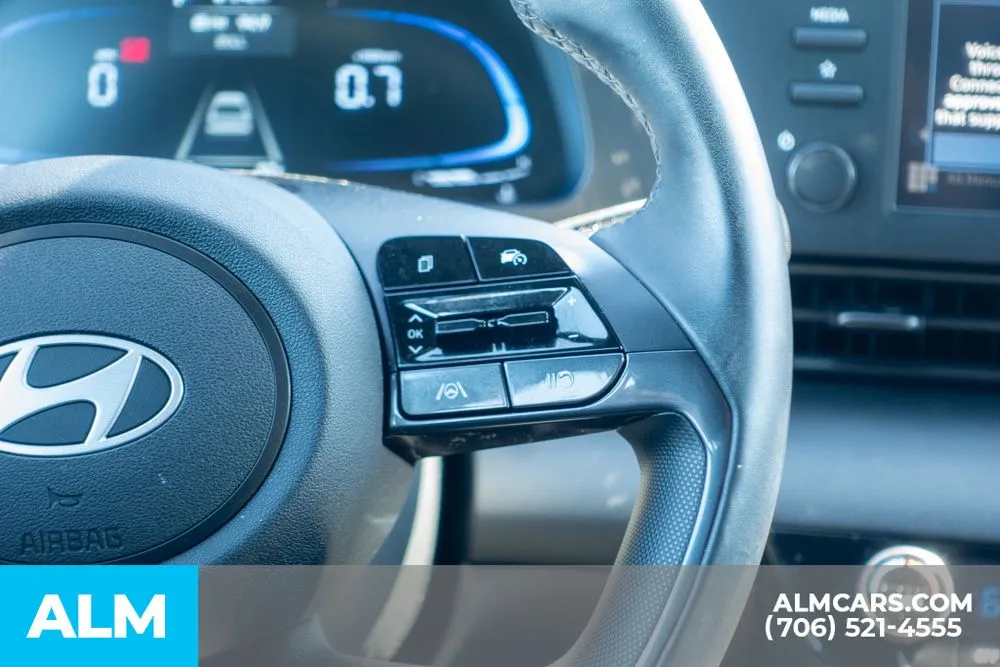 2025 Hyundai Elantra SEL - Photo 30