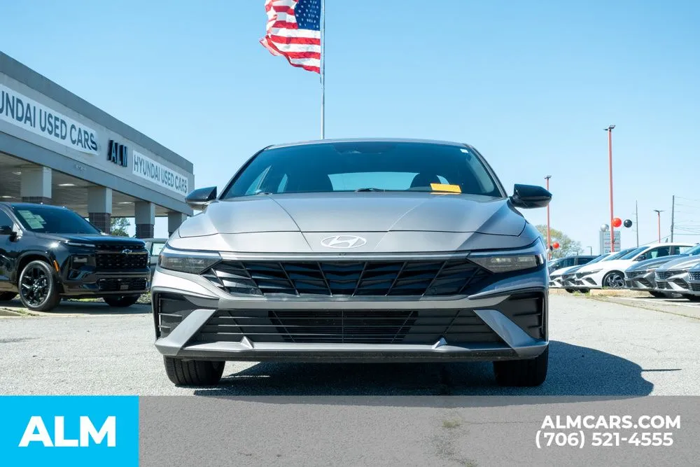 2025 Hyundai Elantra SEL - Photo 9