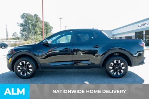 More photos of 2025 Hyundai Santa Cruz SE at ALM Hyundai Athens, GA