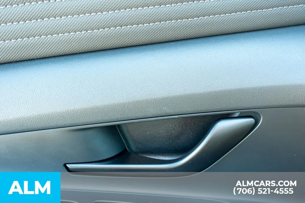 2025 Hyundai Elantra SEL - Photo 21