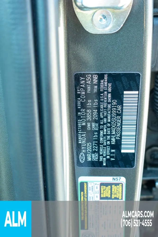 2025 Hyundai Elantra SEL - Photo 38