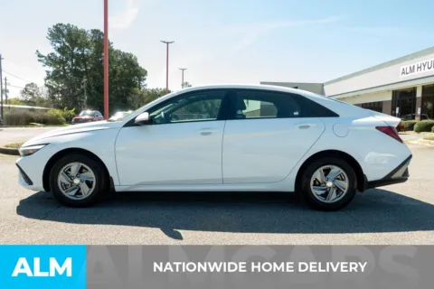 More photos of 2025 Hyundai Elantra SE at ALM Hyundai Athens, GA