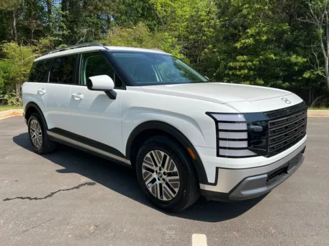 More photos of 2026 Hyundai Palisade Hybrid Blue SEL at ALM Hyundai Athens, GA