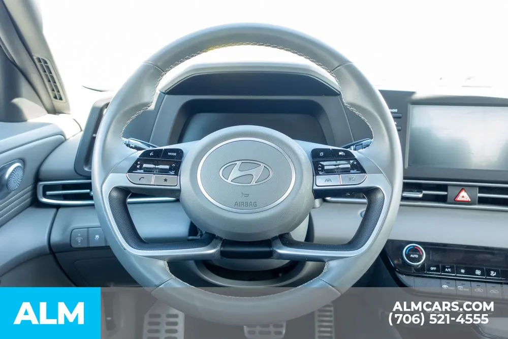 2025 Hyundai Elantra SEL - Photo 28