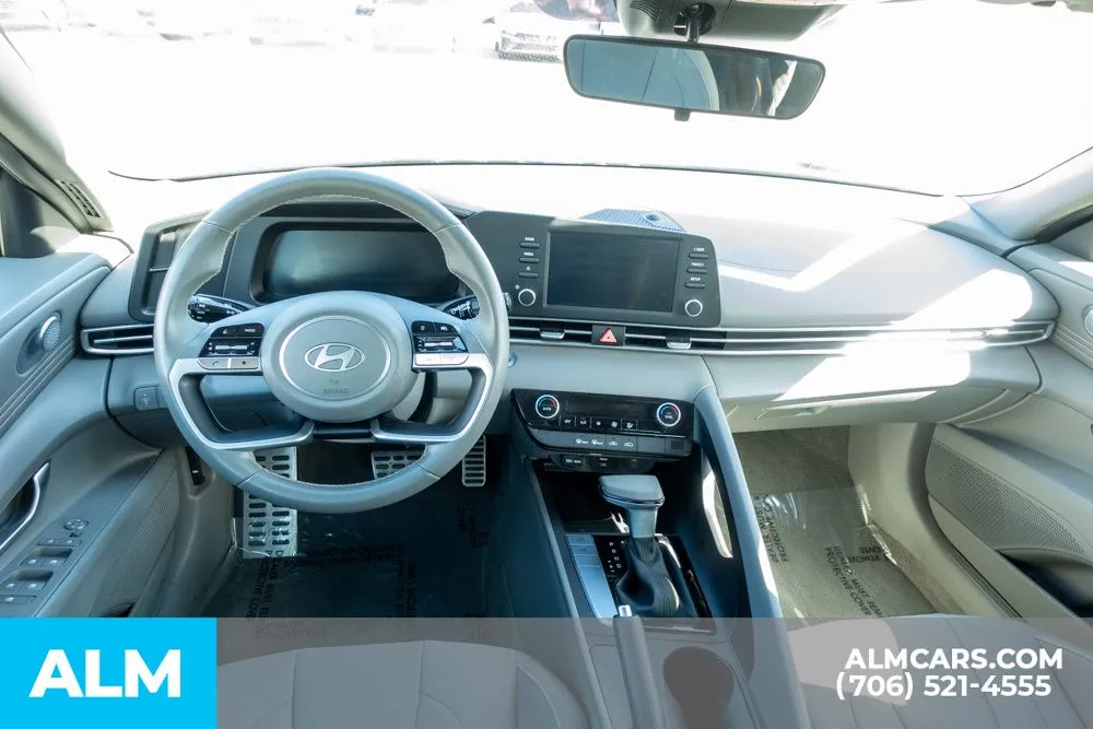 2025 Hyundai Elantra SEL - Photo 24