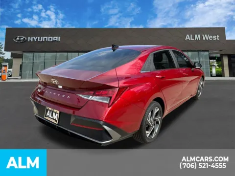 More photos of 2025 Hyundai Elantra SEL Convenience at ALM Hyundai Athens, GA