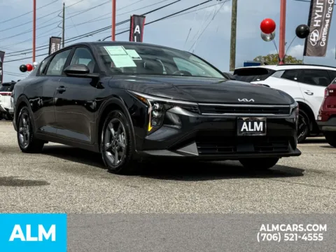 More photos of 2025 Kia K4 LXS at ALM Hyundai Athens, GA