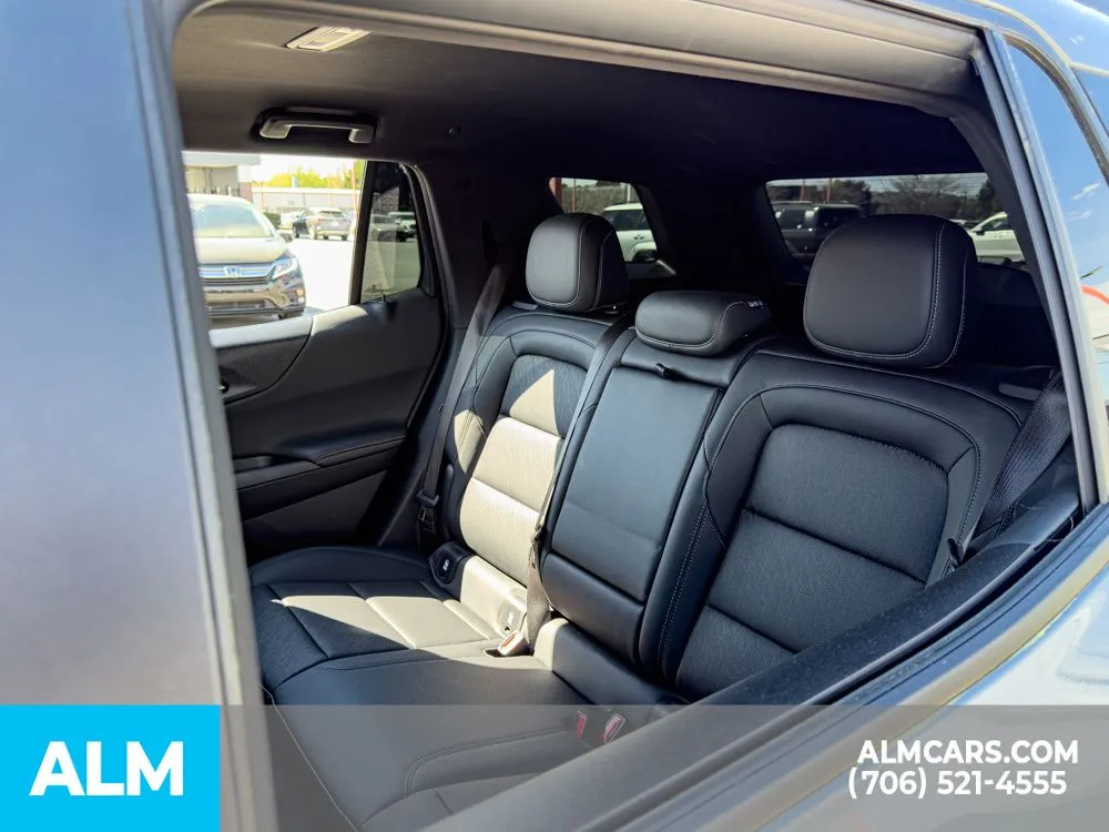 2025 Chevrolet Equinox LT - Photo 12