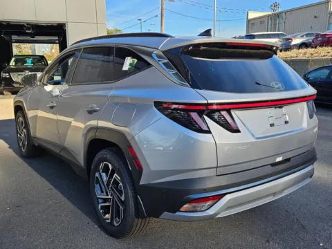 More photos of 2026 Hyundai Tucson Hybrid Limited at ALM Hyundai Athens, GA