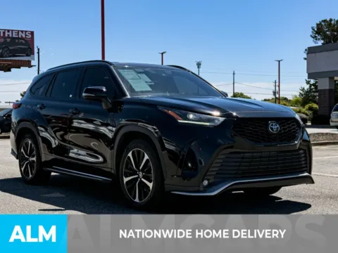 More photos of 2021 Toyota Highlander XSE at ALM Hyundai Athens, GA