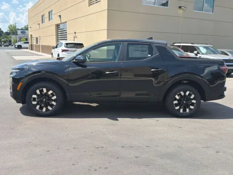 Photos of 2026 Hyundai Santa Cruz SE for sale in Athens, GA at ALM Hyundai Athens