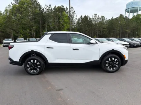 More photos of 2026 Hyundai Santa Cruz SE at ALM Hyundai Athens, GA