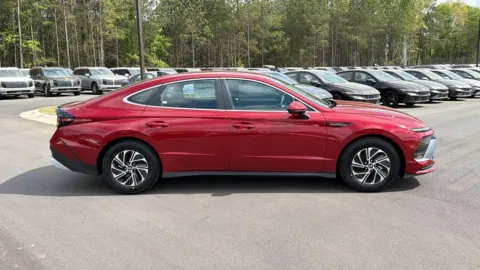 More photos of 2026 Hyundai Sonata Hybrid Blue at ALM Hyundai Athens, GA