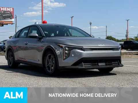More photos of 2025 Kia K4 LXS at ALM Hyundai Athens, GA