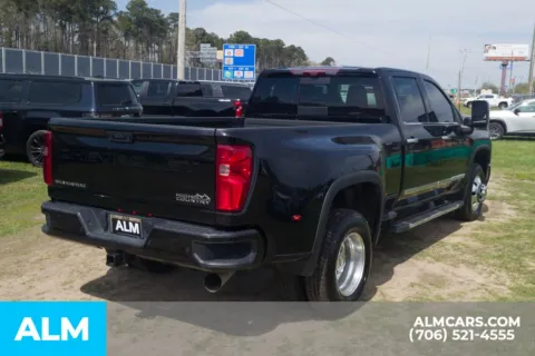 More photos of 2024 Chevrolet Silverado 3500HD High Country at ALM Hyundai Athens, GA