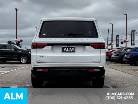 More photos of 2023 Jeep Wagoneer L Series II at ALM Hyundai Athens, GA