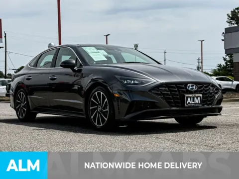 More photos of 2021 Hyundai Sonata Limited at ALM Hyundai Athens, GA