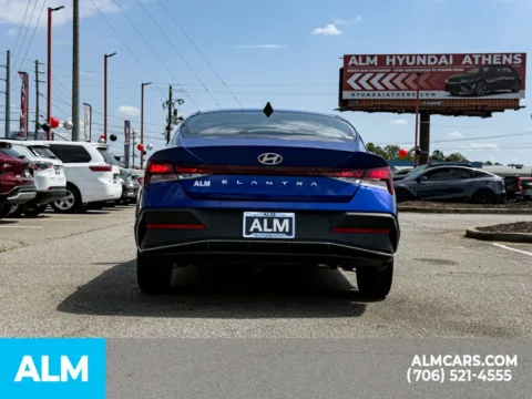 More photos of 2024 Hyundai Elantra SE at ALM Hyundai Athens, GA