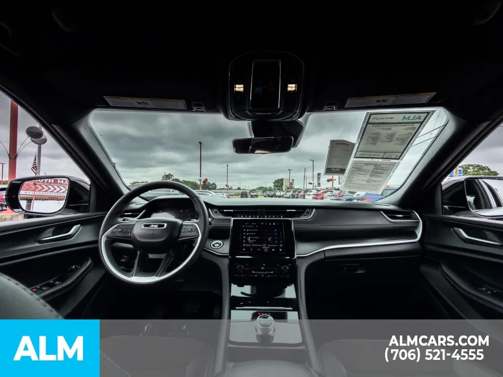 2025 Jeep Grand Cherokee Altitude - Photo 20