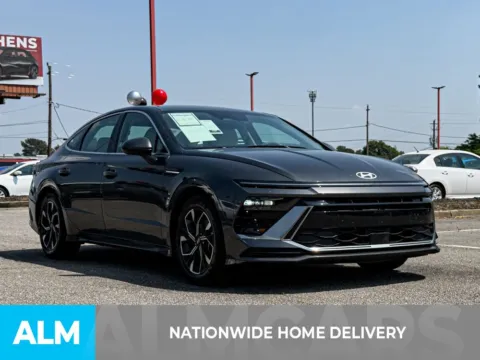 More photos of 2025 Hyundai Sonata SEL at ALM Hyundai Athens, GA