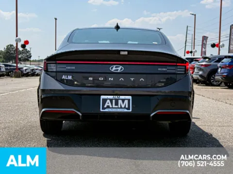 More photos of 2025 Hyundai Sonata SEL at ALM Hyundai Athens, GA