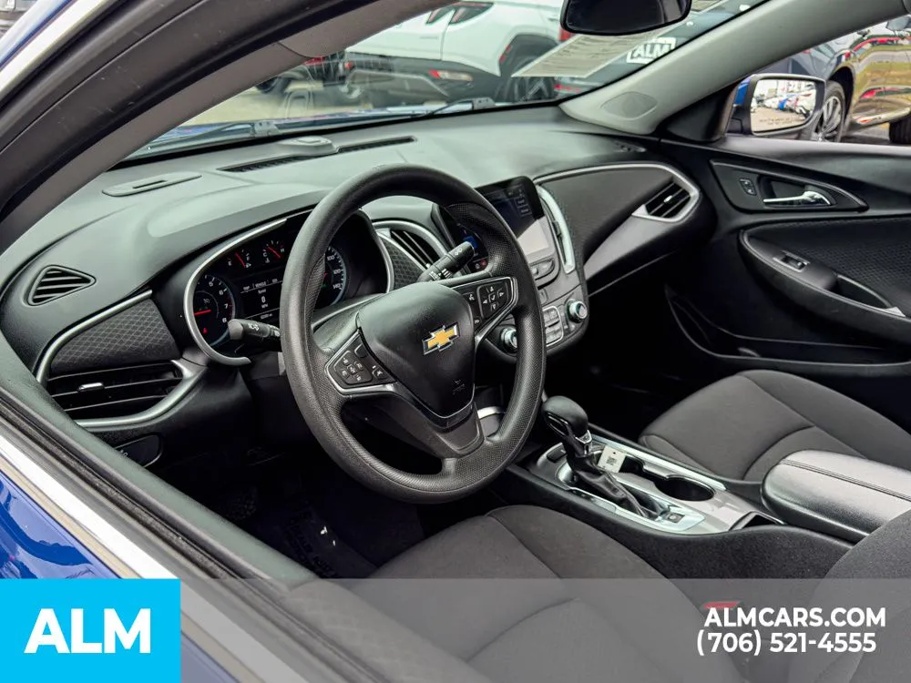 2023 Chevrolet Malibu 1LT - Photo 11