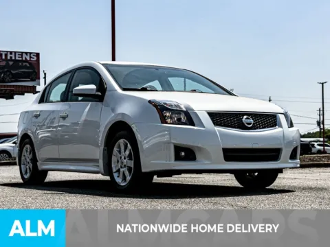 More photos of 2011 Nissan Sentra 2.0 SR at ALM Hyundai Athens, GA