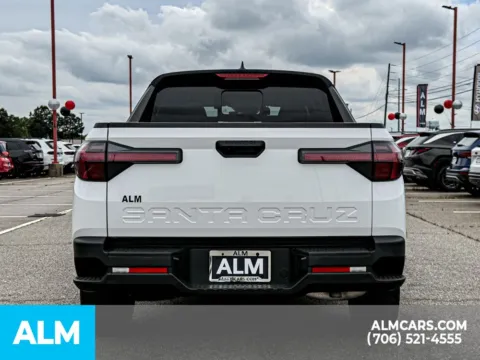 More photos of 2024 Hyundai Santa Cruz SEL at ALM Hyundai Athens, GA