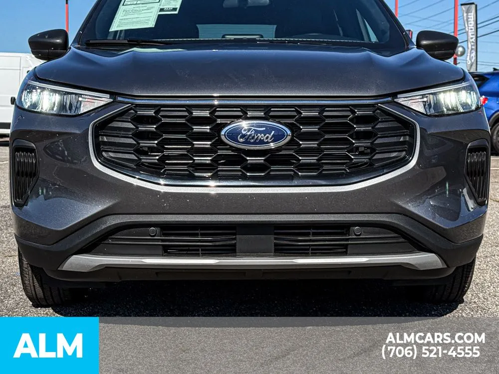 2026 Ford Escape ST-Line - Photo 6