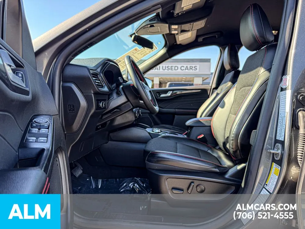 2026 Ford Escape ST-Line - Photo 10