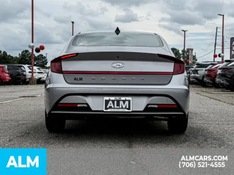 More photos of 2023 Hyundai Sonata SE at ALM Hyundai Athens, GA