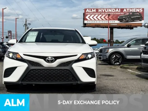 Another view of 2020 Toyota Camry SE for sale in Athens, GA at ALM Hyundai Athens