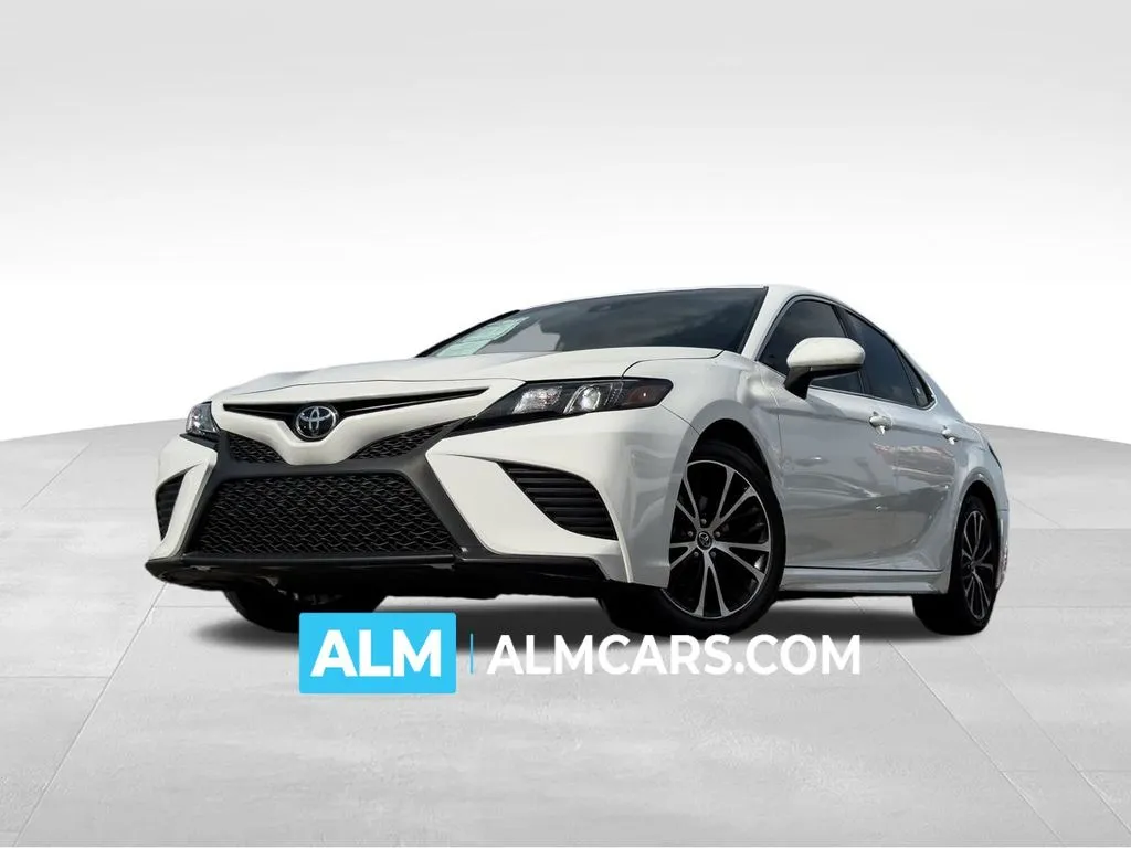 Used 2020 Toyota Camry SE with VIN 4T1G11AK9LU923975 for sale in Lumberton, NC