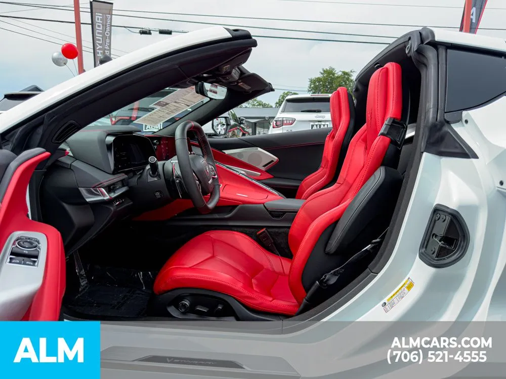 2024 Chevrolet Corvette 2LT - Photo 37