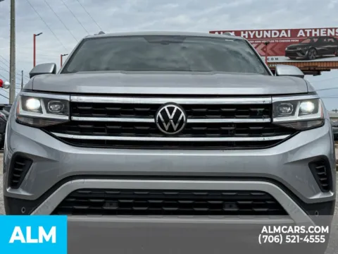 More photos of 2022 Volkswagen Atlas Cross Sport 2.0T SE w/Technology at ALM Hyundai Athens, GA