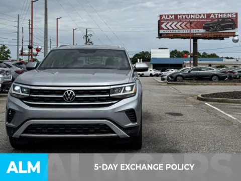 Another view of 2022 Volkswagen Atlas Cross Sport 2.0T SE w/Technology for sale in Athens, GA at ALM Hyundai Athens