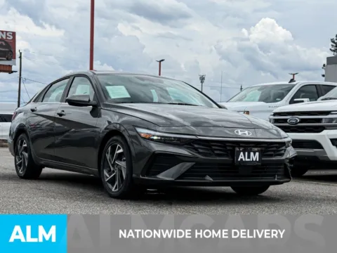 More photos of 2025 Hyundai Elantra SEL Convenience at ALM Hyundai Athens, GA