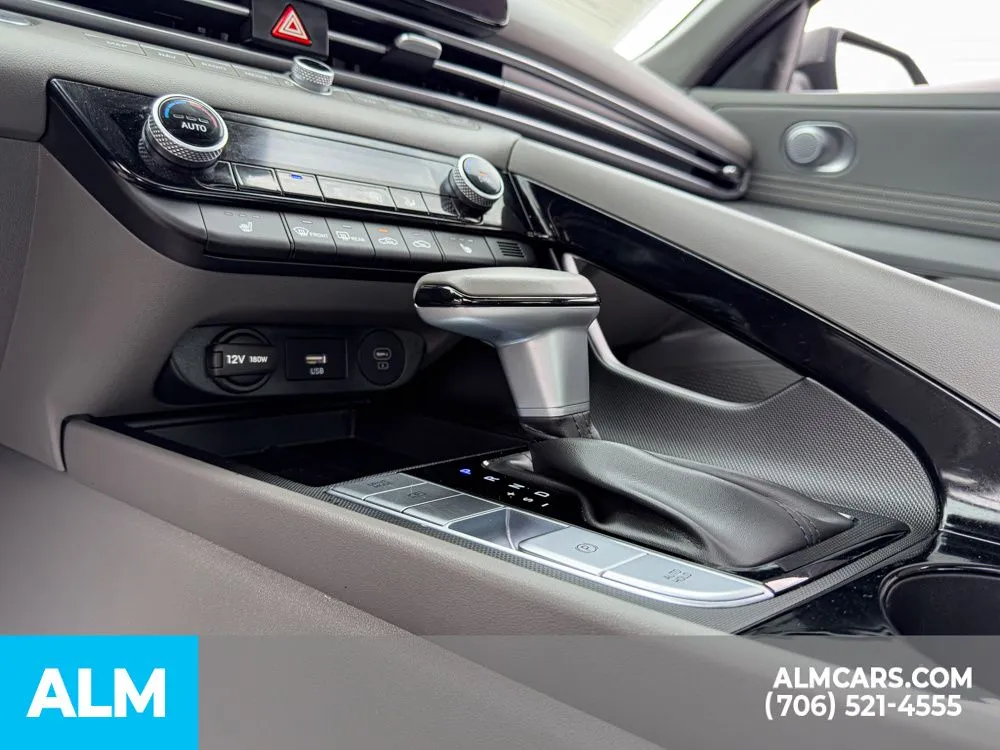 2025 Hyundai Elantra SEL - Photo 20