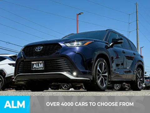 Photos of 2022 Toyota Highlander XSE for sale in Athens, GA at ALM Hyundai Athens