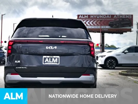 More photos of 2025 Kia Carnival LXS at ALM Hyundai Athens, GA