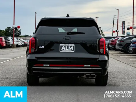More photos of 2025 Hyundai Palisade Calligraphy Night Edition at ALM Hyundai Athens, GA